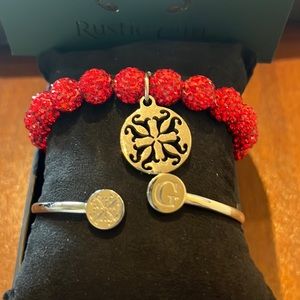 !!LAST CHANCE!!- Rustic Cuff Christmas Red Set with G monogram